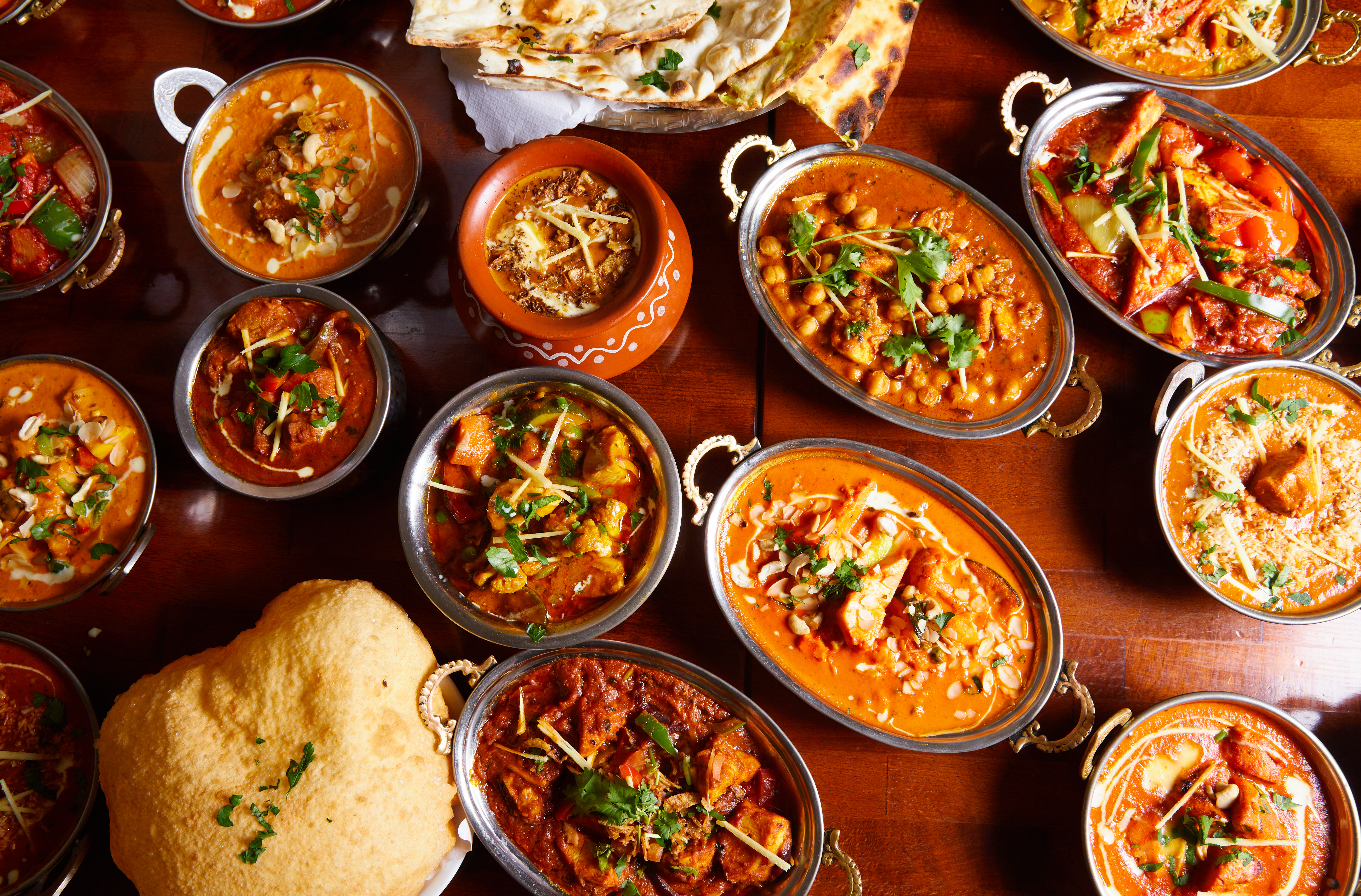 Corporate catering for corporate events and team events by Khushi Berlin